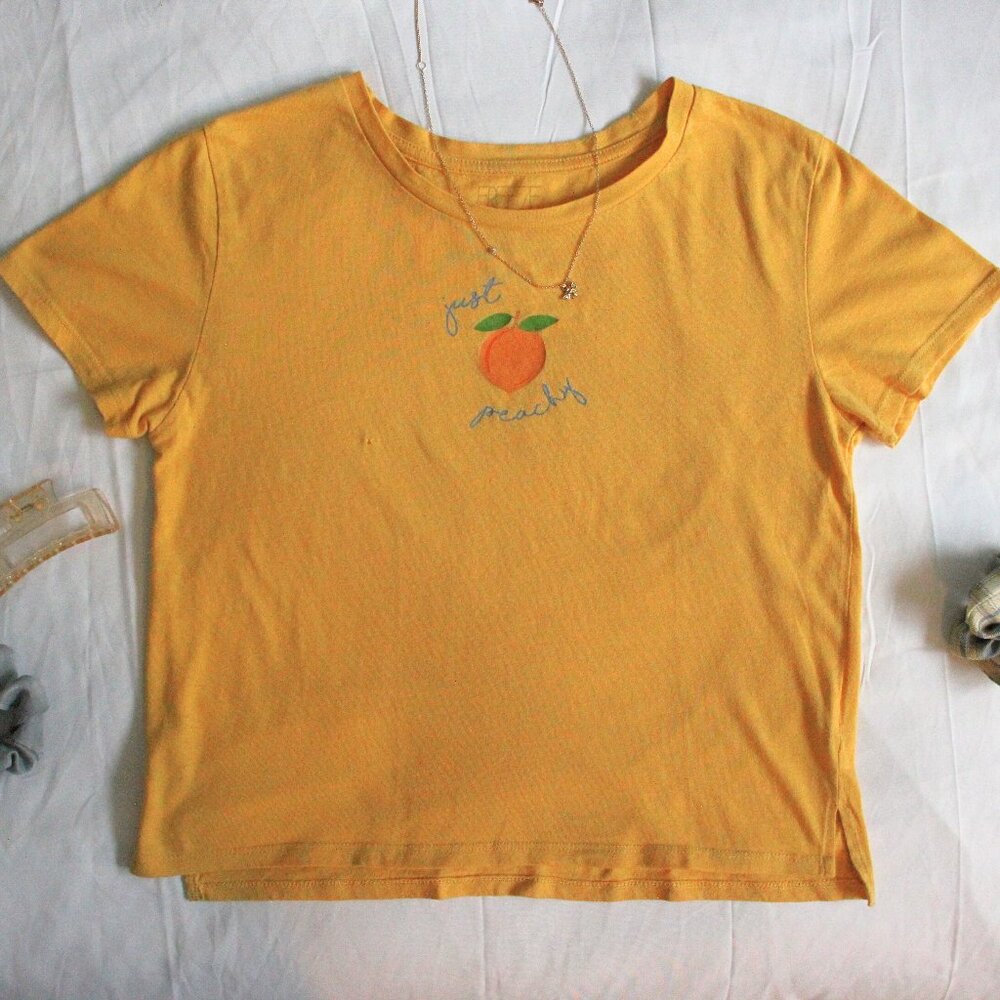Large Cropped Yellow Short Sleeve Top